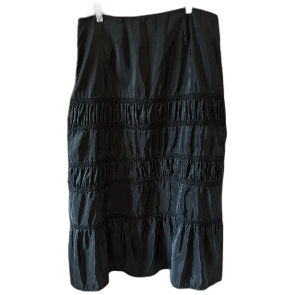 Black Satin Tiered Skirt Lace Accents Flutter Hem Whimsygoth Vampire Sz 14